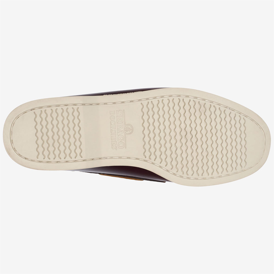 Mocassins bateau en cuir ciré marron pour homme main