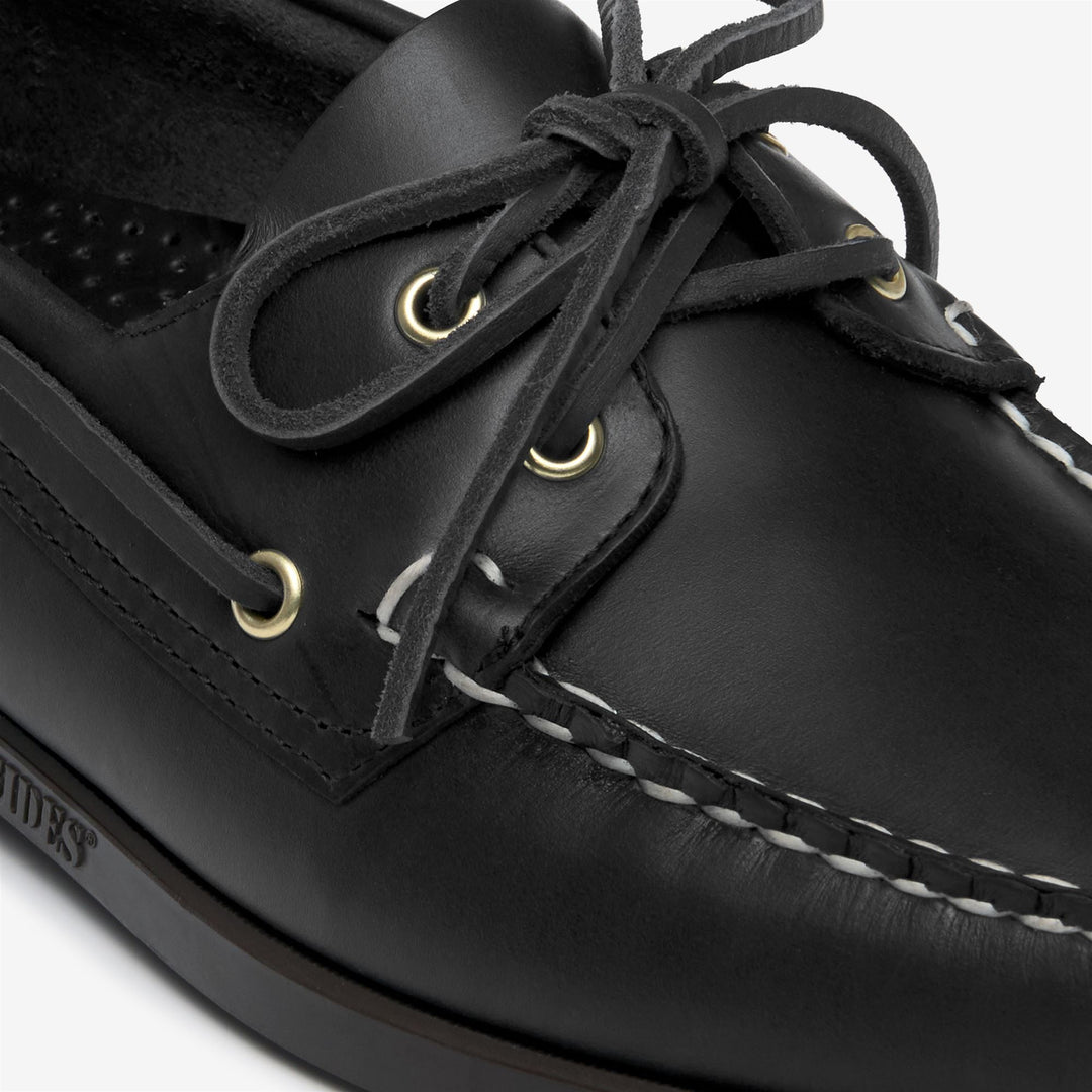 Marineblaue Herren-Yachtmokassins aus gewachstem Leder main