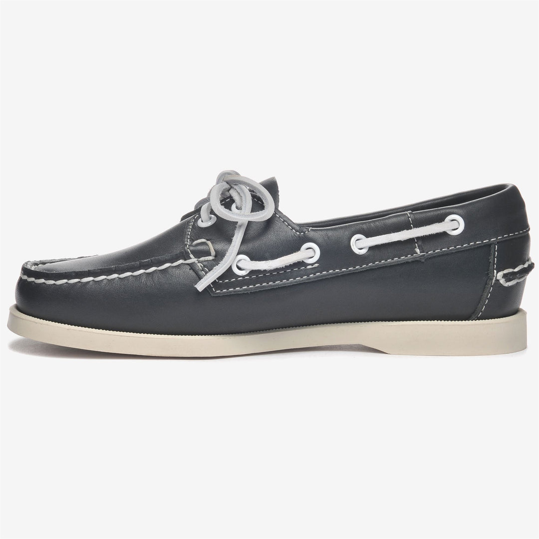 Chaussures bateau mocassins bleu marine pour femme main