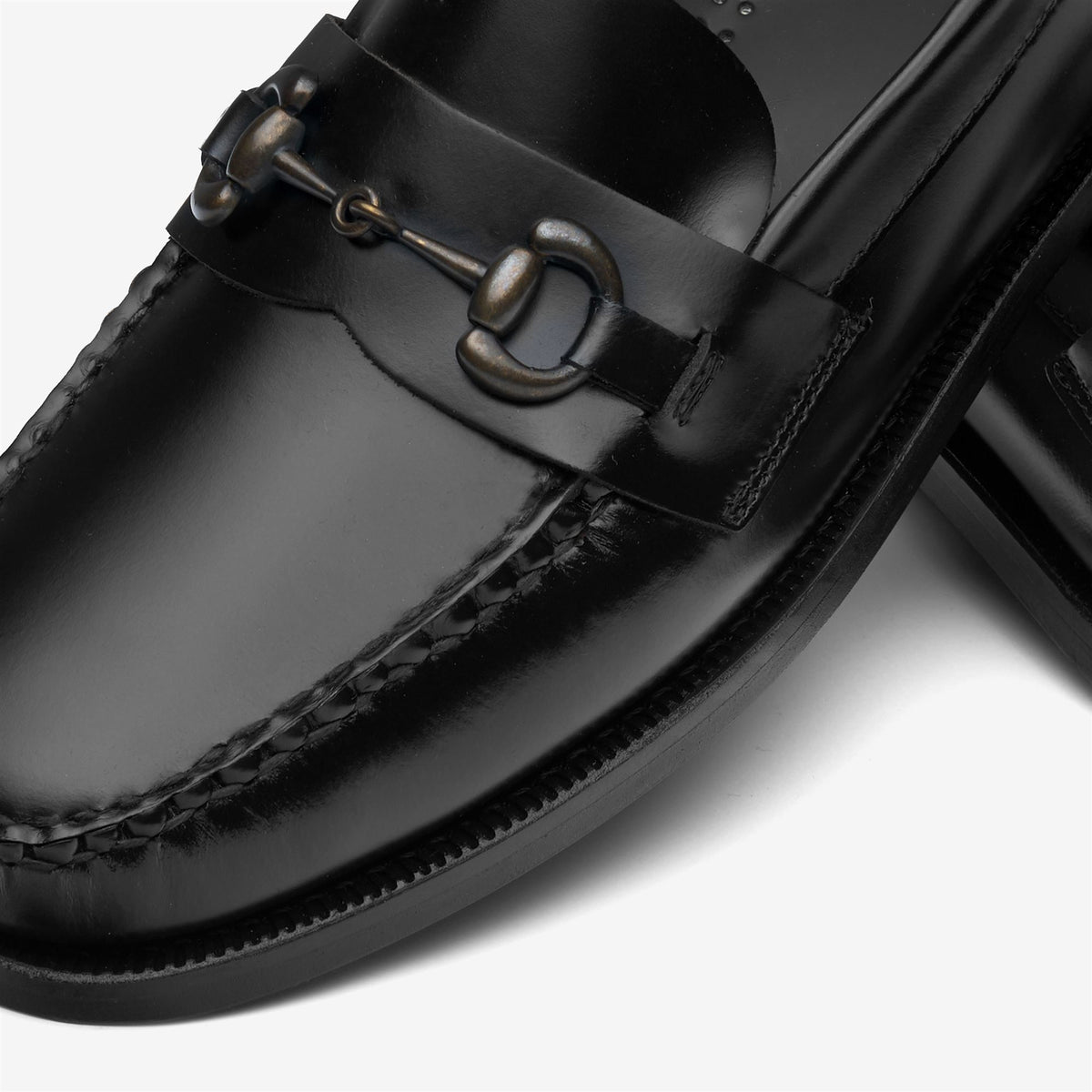 Moc_MAN_CLASSIC JOE_Moccasin_Black - Commercial 6