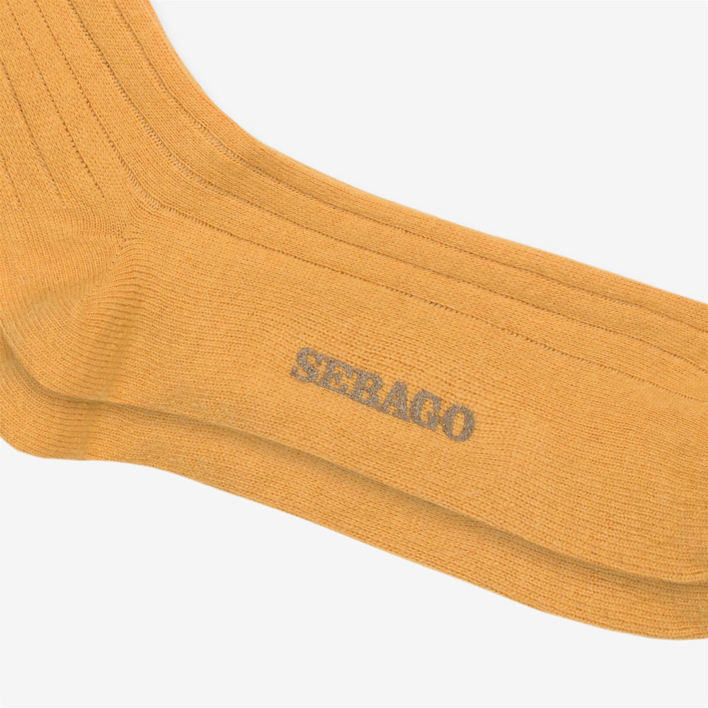 Calcetines altos unisex de canalé amarillos para ocio 02
