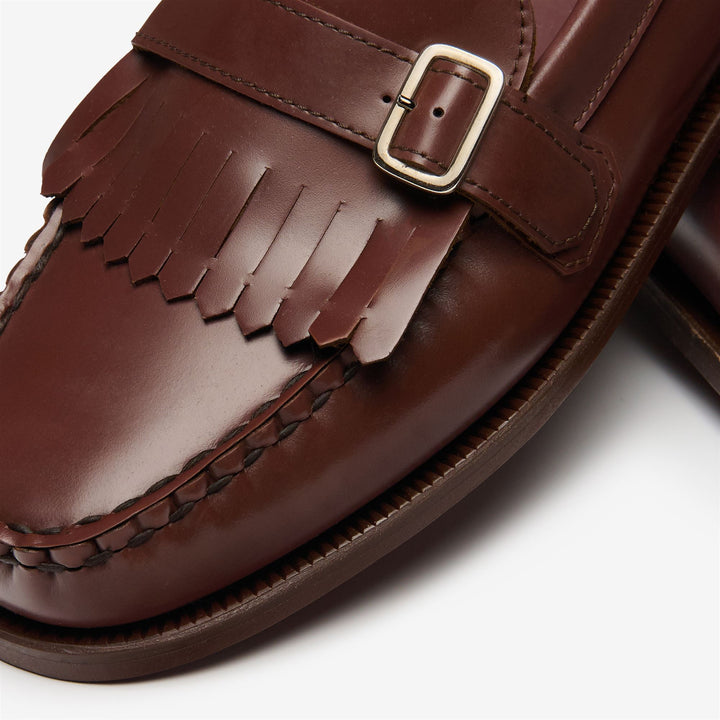 Mocasines de piel marrón para mujer con detalle de flecos 6