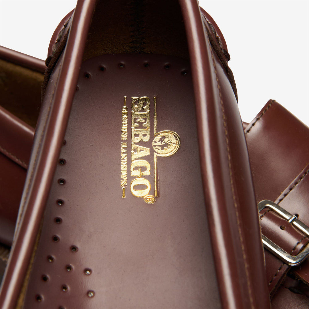 Mocasines de piel marrón para mujer con detalle de flecos main