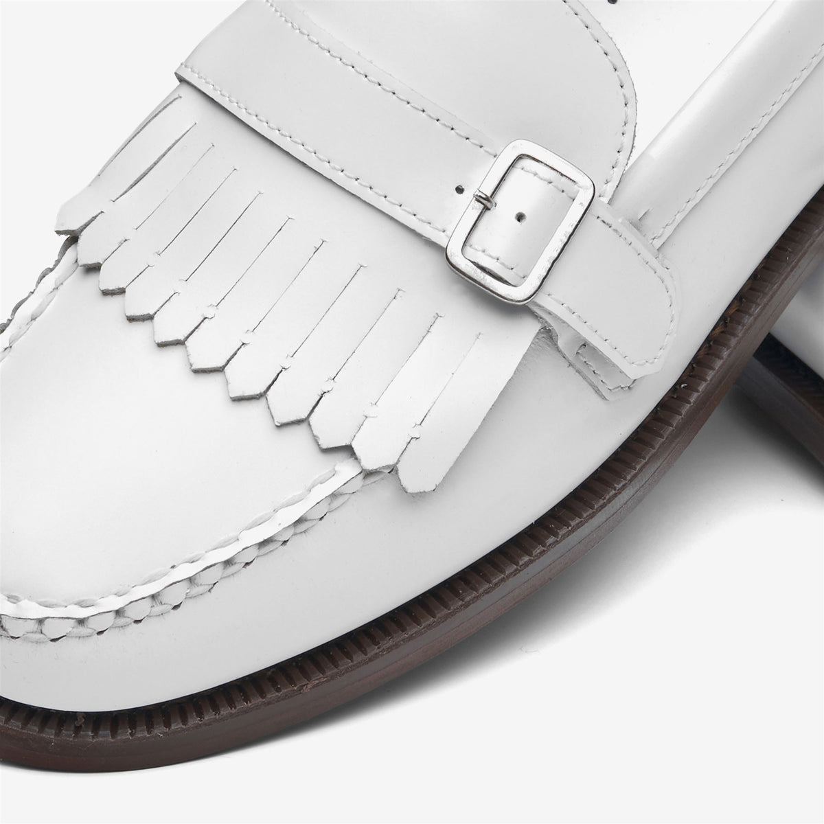Moc_Woman_ALES WOMAN_Moccasin_White - Commercial 6