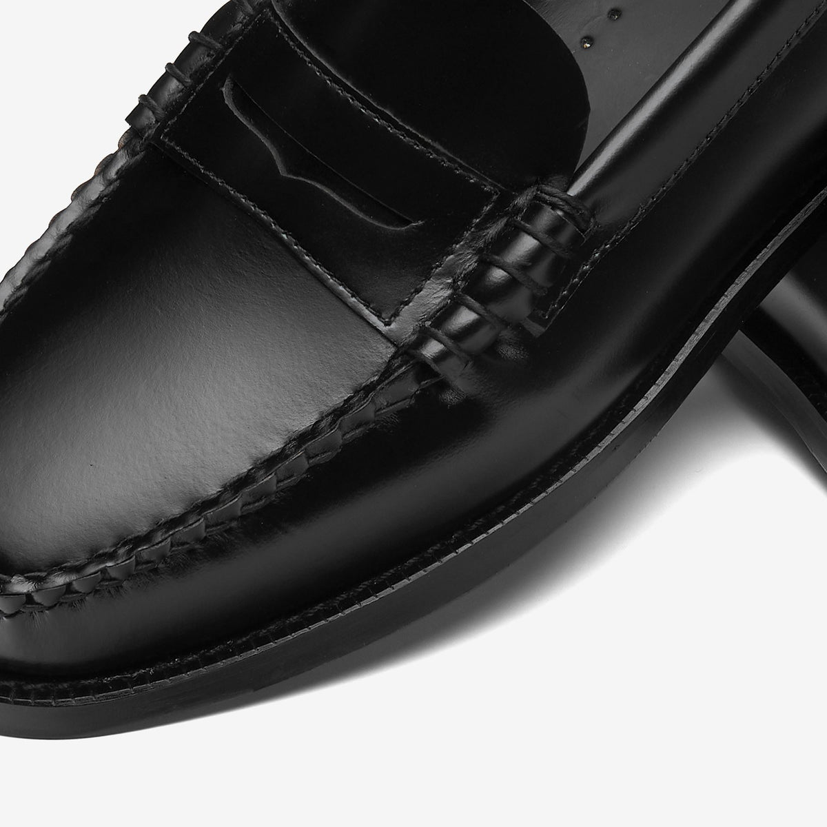 Moc_Woman_CLASSIC DAN LR WOMAN_Moccasin_ - Commercial 6