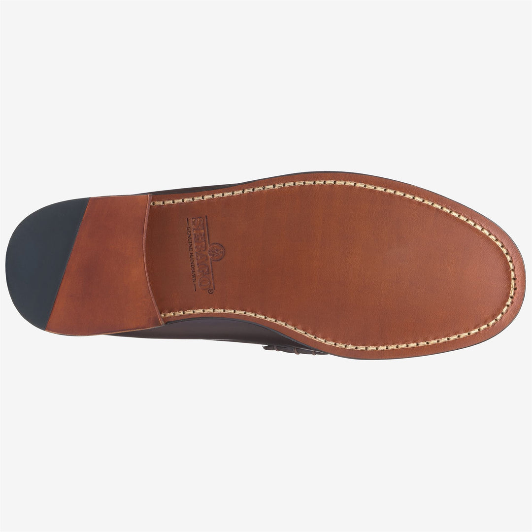 Mocassins en cuir marron pour homme main