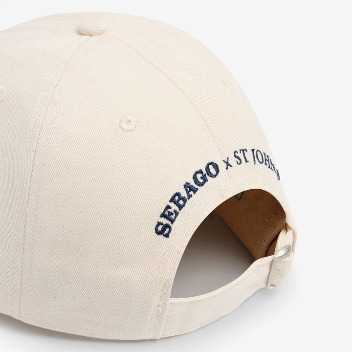 Gorra unisex de algodón beige con logo bordado y correa ajustable. 3
