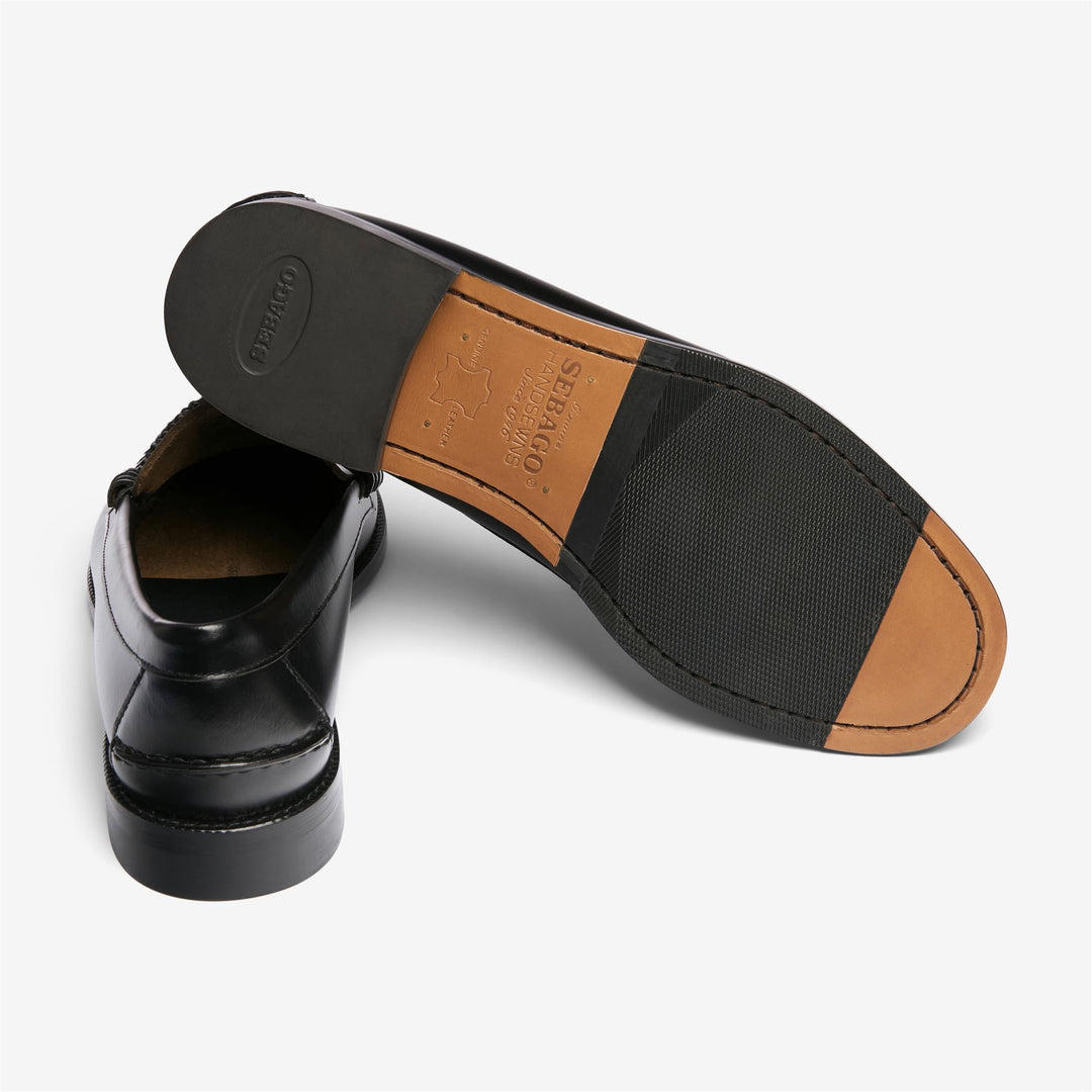 Mocasines negros de piel para hombre con tacón de goma. main