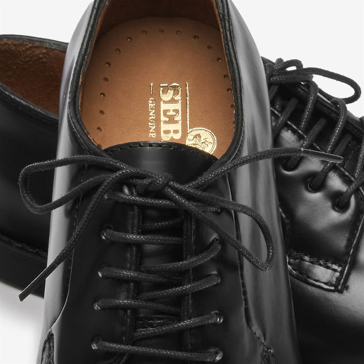Schwarze Damen-Schnürschuhe aus Vollnarbenleder 5