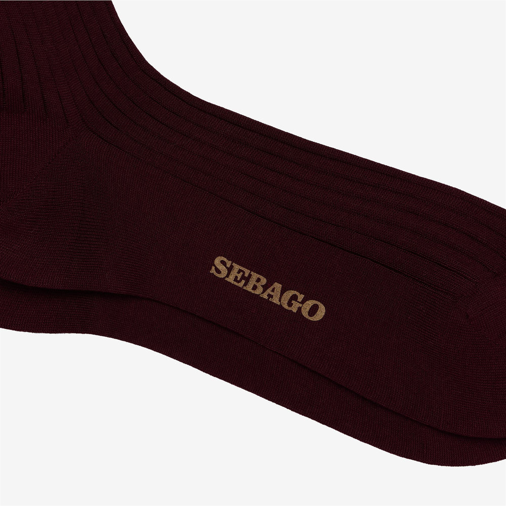 Red Unisex Quarter High Leisure Socks with Silky Soft Cotton 02
