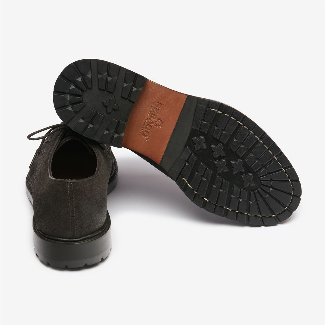 Zapatos de hombre de ante marrón oscuro con cordones y corte bajo, suela antideslizante. main