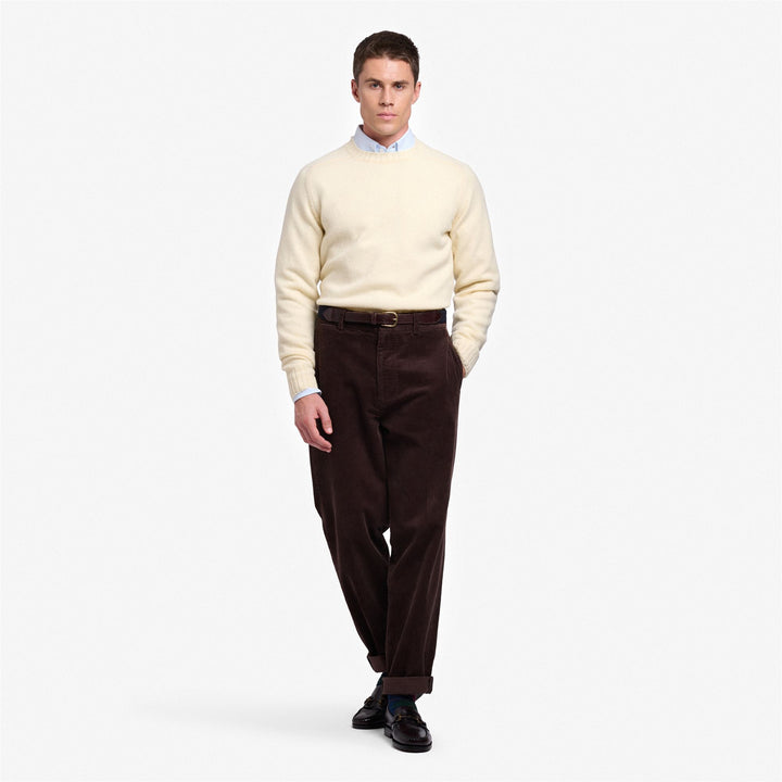 Pantalon chino marron en velours côtelé pour homme, coupe ajustée et poches 3
