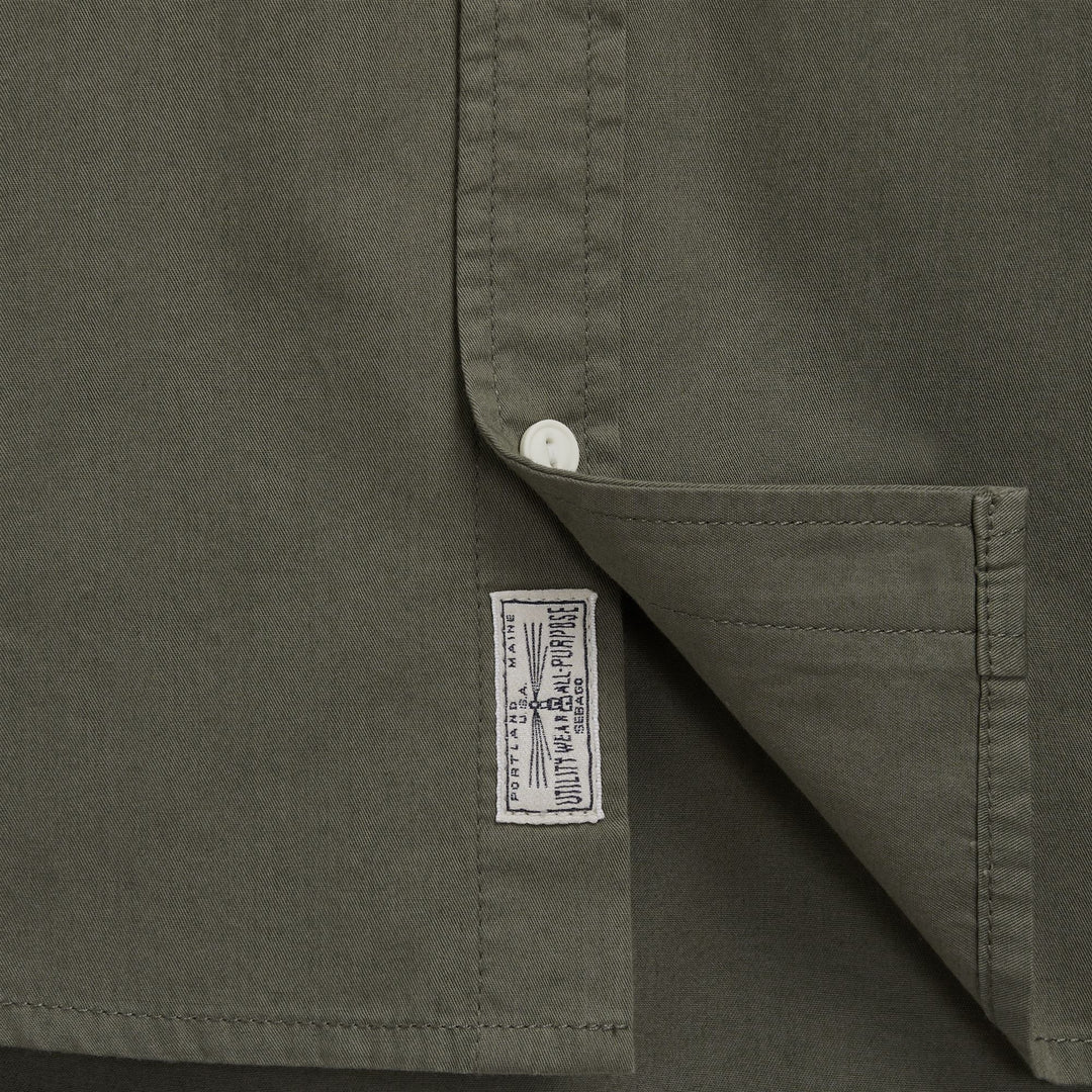 Camisa de trabajo utilitaria clásica unisex verde liquen main