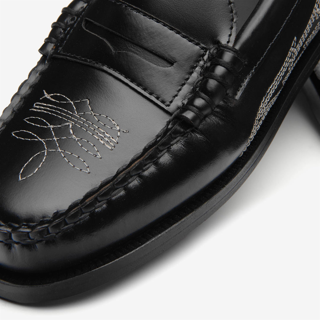 Mocasines de piel negros para mujer con diseño de inspiración vaquera main