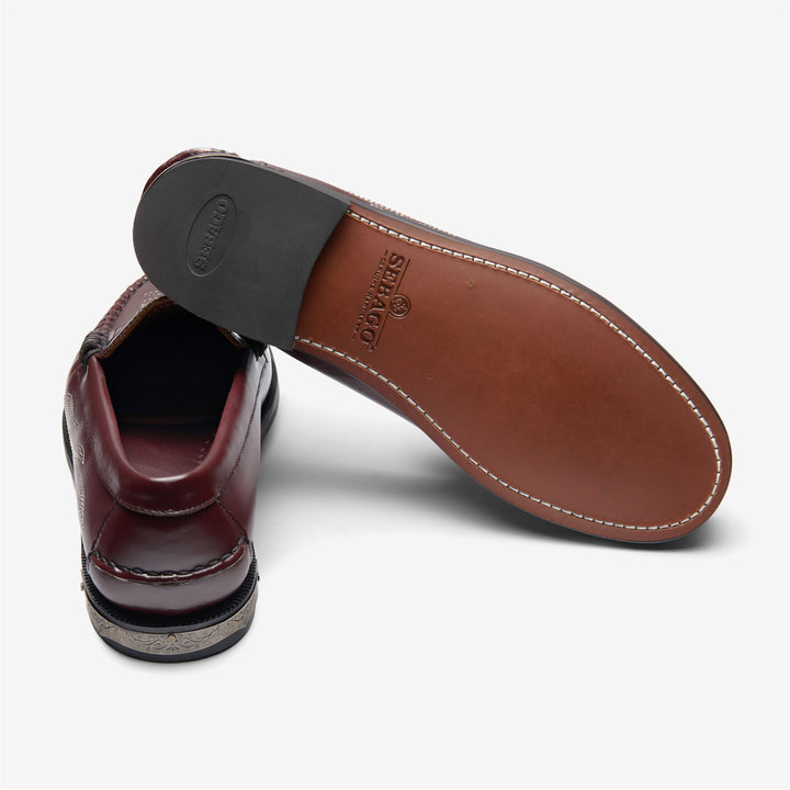 Mocasines de piel marrón para mujer con diseño vaquero 4