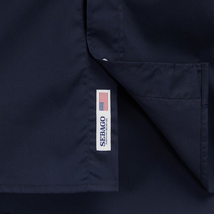 Marineblaues Unisex-Baumwollhemd im klassischen Yachting-Stil 3