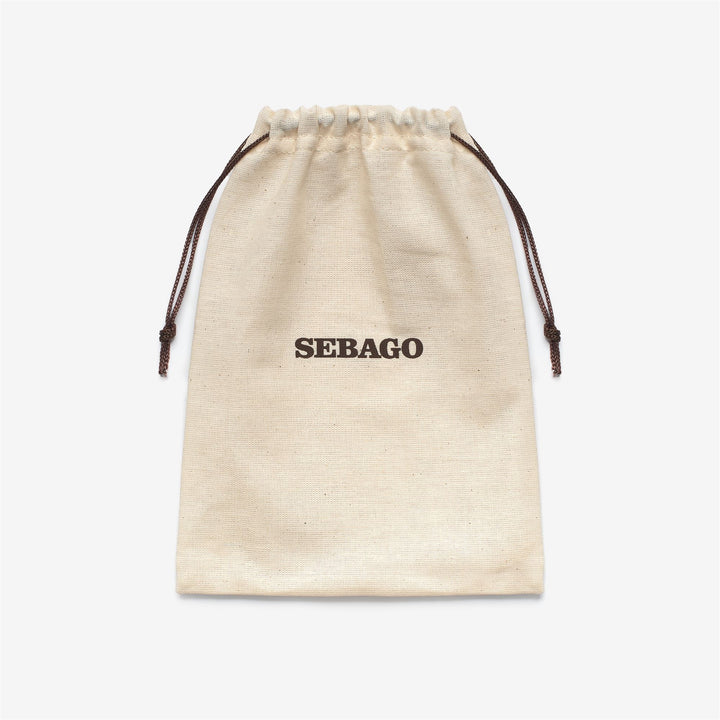 Ceinture en cuir marron pour homme, idéale pour une tenue décontractée. 2