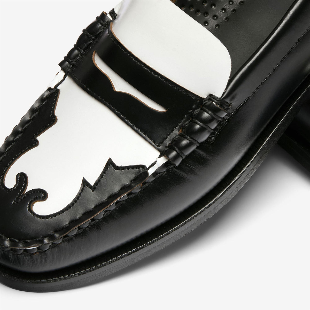 Moc_Woman_DAN SCARABEO WOMAN_Moccasin_ - Commercial 6