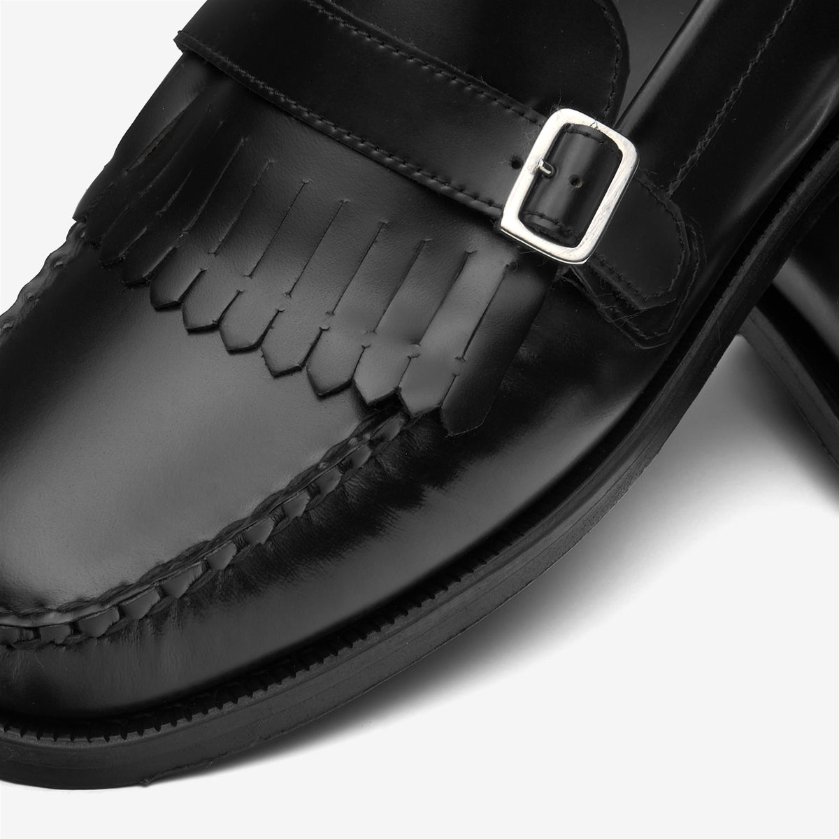Moc_Man_ALES_Moccasin_Black - Commercial 6