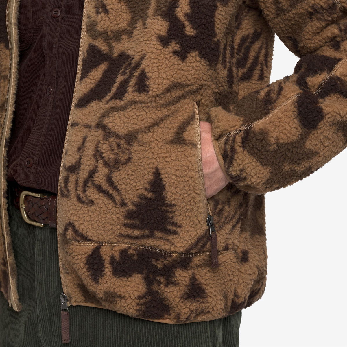 Fleece_Unisex_KAMOURASKA_Full Zip_Beige-Brown - Commercial 7