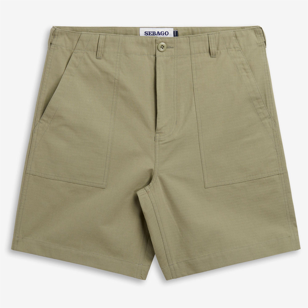 Grüne, olivgrüne Herren-Bermudashorts 01