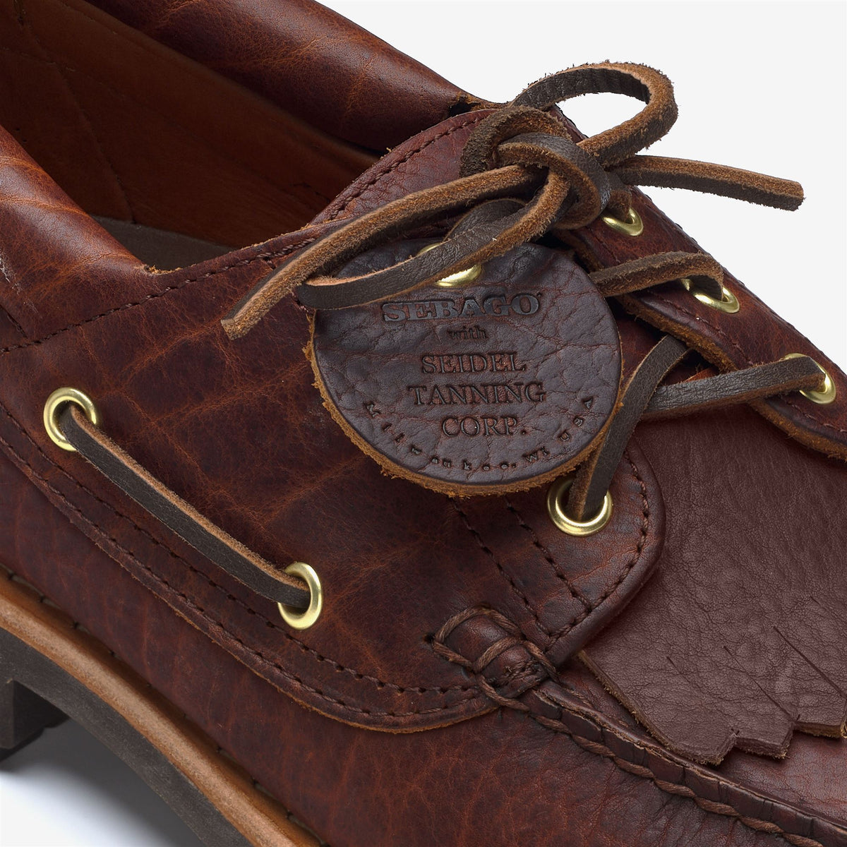 Docksides_Man_ACADIA ARTISAN MOMOTH_Moccasin_Total Dk Brown - Brown Seal - Commercial 6