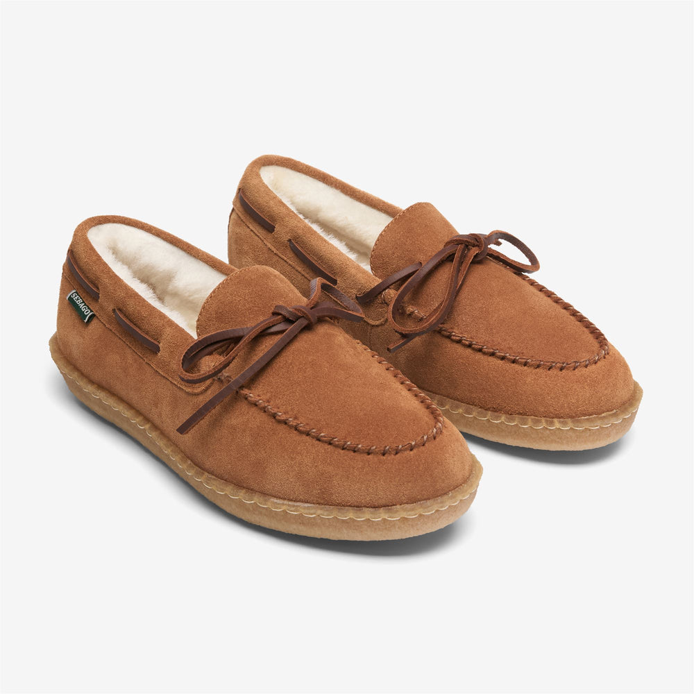 Mocasines Docksides de ante marrón para mujer con forro de piel sintética. 02