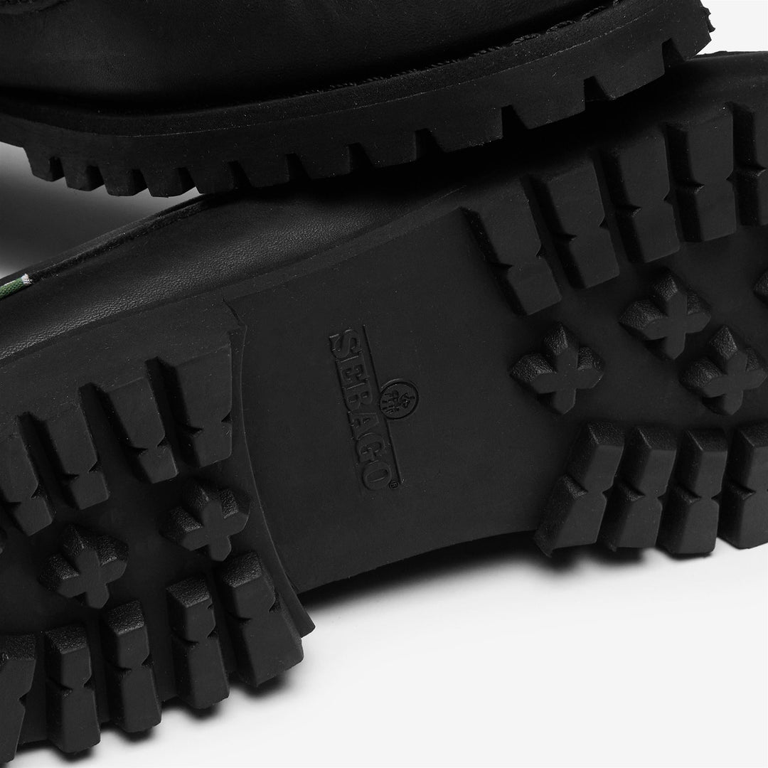 Mocassino in pelle nera da uomo per uso esterno main