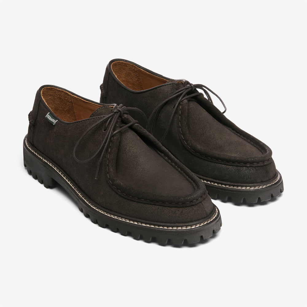 Mocassini da uomo Docksides in pelle scamosciata marrone scuro con suola in gomma 02