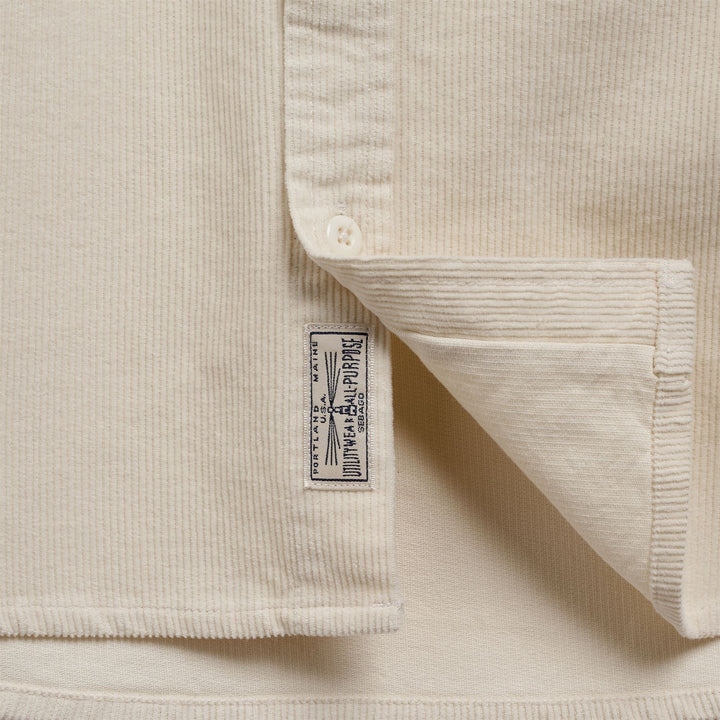 Weißes Unisex-Overshirt aus Baumwolle mit funktionalen Taschen 3