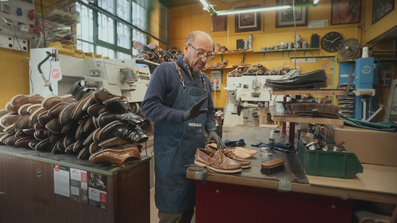 Dark Brown Men's Leather Moccasin for Leisure with Distressed