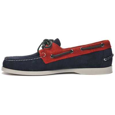 Moc Man PORTLAND BARACUTA Moccasin BLUE-RED-GREEN Dressed Side (jpg Rgb)		
