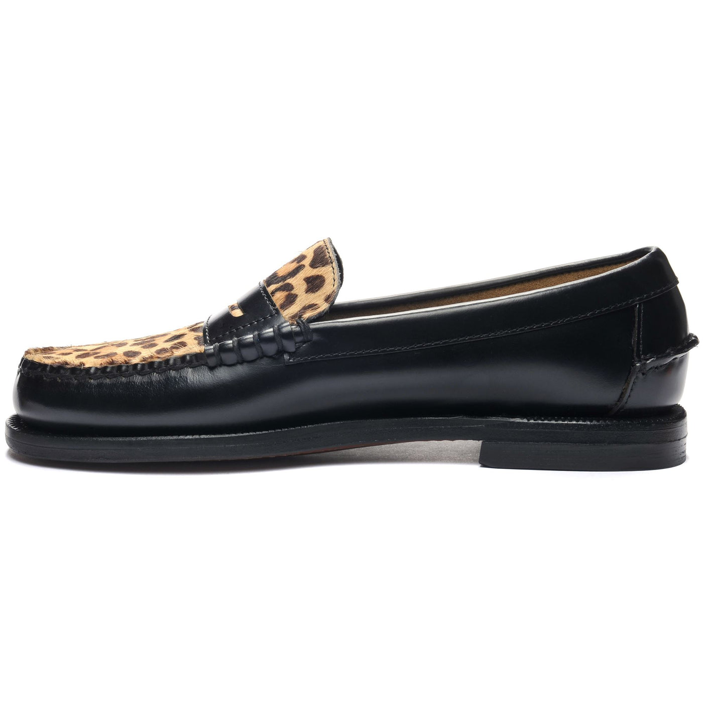 Moc Woman DAN VAMP WILD WOMAN Moccasin LEOPARD Dressed Side (jpg Rgb)		