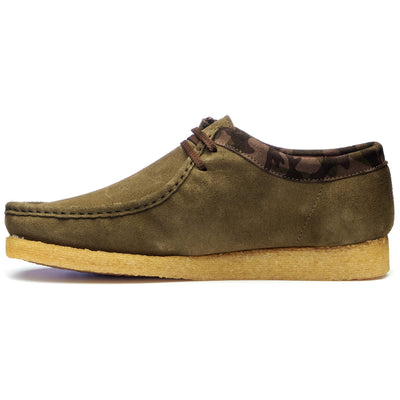 Moc Man KOALA COLLAR CAMO Low Cut GREEN MILITARY-GREEN CAMO Dressed Side (jpg Rgb)		