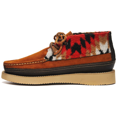 Moc Man MIWAK AZTEC Mid Cut DK BROWN-COGNAC-NAVAJO Dressed Side (jpg Rgb)		
