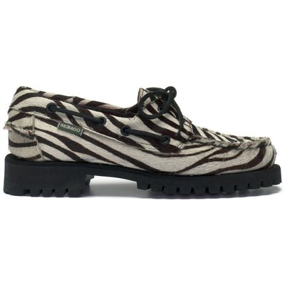 Moc Woman RANGER WILD WOMAN Moccasin ZEBRA Photo (jpg Rgb)			